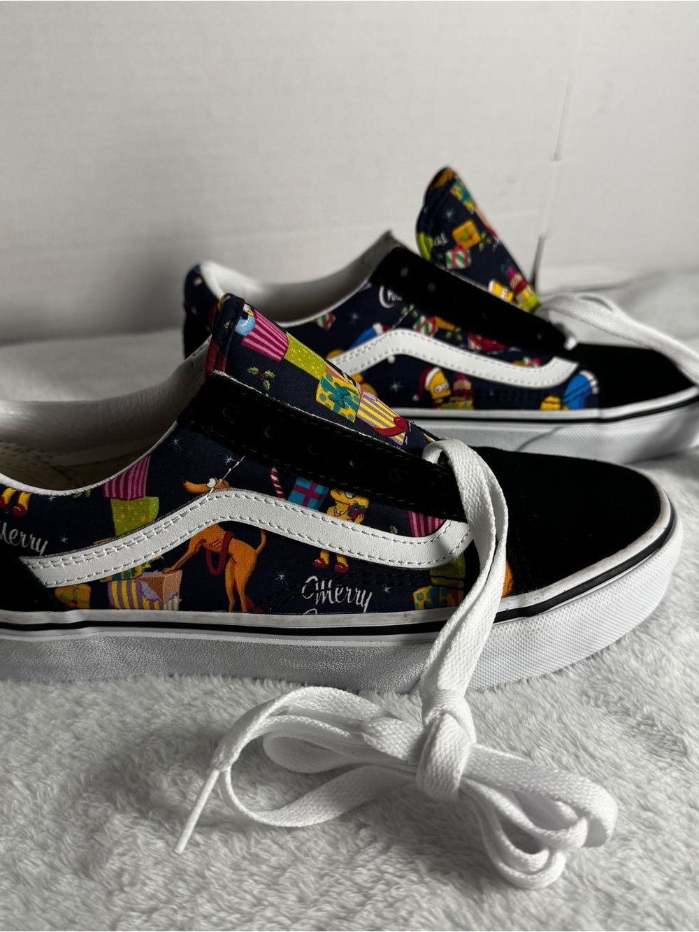 Vans Custom Old Skool The Simpsons‎ Holiday Christmas Sneakers Women’s 5.5 Rare